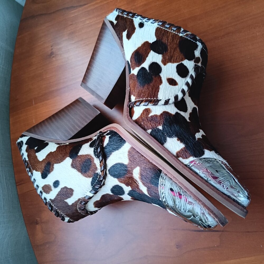 NWT Silver Toe Western Cow Print Animal Hair Heeled Mules - Picture 4 of 14